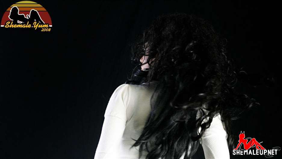Octavia the Raven Haired Vixen!